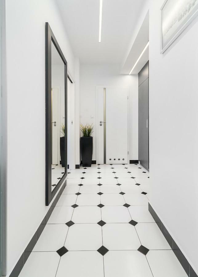 At The Fountain Apartment วอร์ซอ ภายนอก รูปภาพ